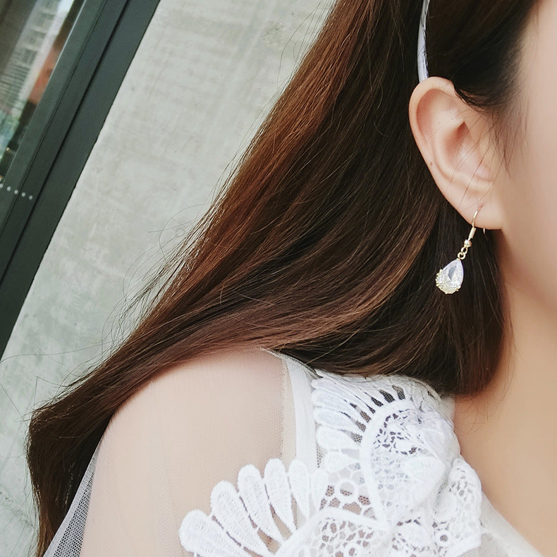 Collar con colgante de circonita en forma de gota de agua estilo vintage de tendencia de moda para mujer